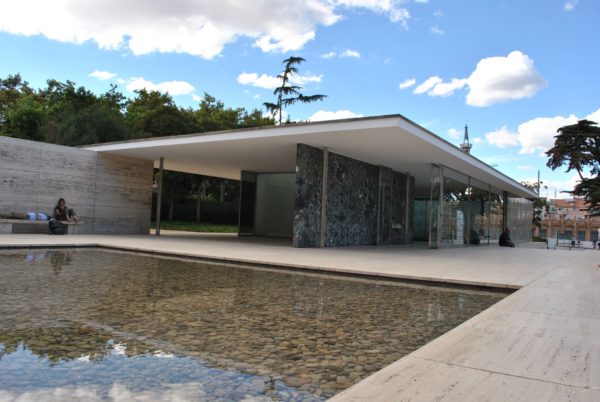 Arch2O-Barcelona-Pavilion-Ludwig-Mies-Van-der-Rohe-600×402